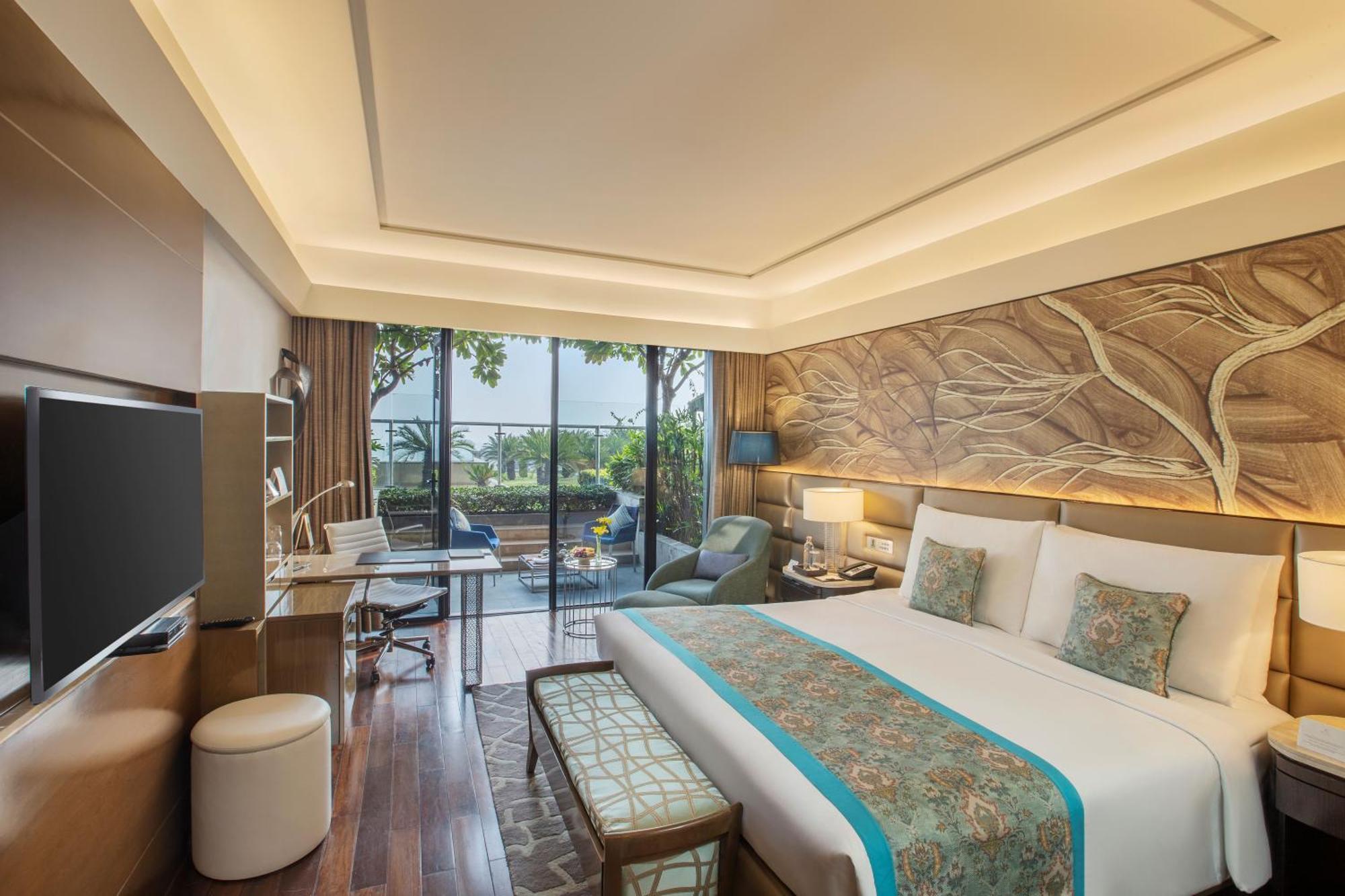 The Leela Ambience Convention Hotel Delhi Нью-Делі Екстер'єр фото