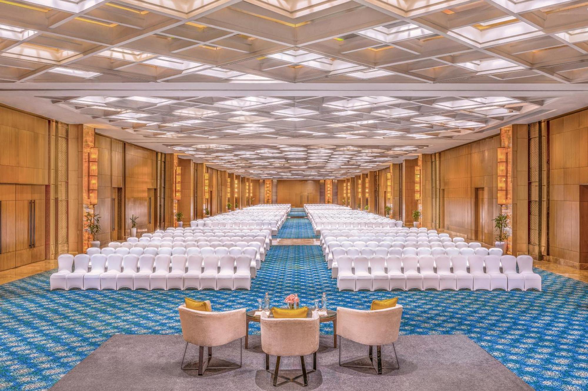 The Leela Ambience Convention Hotel Delhi Нью-Делі Екстер'єр фото The Grand Ballroom