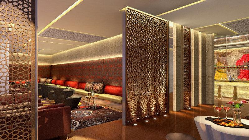 The Leela Ambience Convention Hotel Delhi Нью-Делі Ресторан фото Interior of the hotel