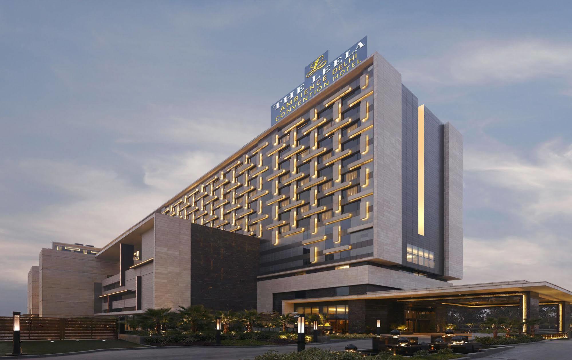 The Leela Ambience Convention Hotel Delhi Нью-Делі Екстер'єр фото The hotel in 2019